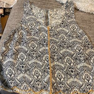 Black and cream tank top from Charlotte Russe